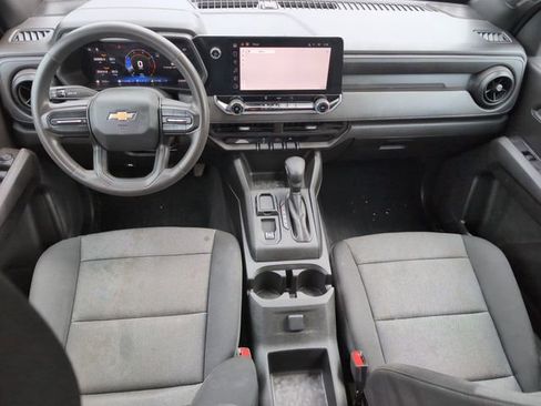 Used 2024 Chevrolet Colorado W/T image 28