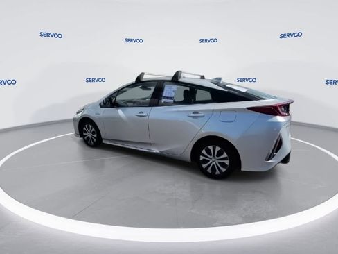 Used 2020 Toyota Prius Prime LE image 6
