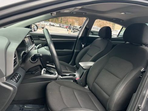 Used 2019 Hyundai Elantra Value Edition w/ Cargo Package image 12