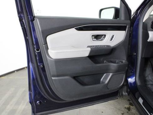 Used 2024 Honda Pilot EX-L image 16