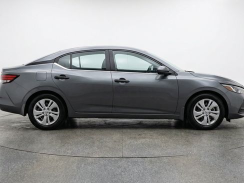 Used 2025 Nissan Sentra S FWD image 11