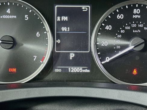 Used 2025 Lexus IS 350 F Sport RWD image 19