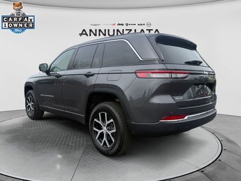 Certified 2025 Jeep Grand Cherokee Limited AWD/4WD image 3
