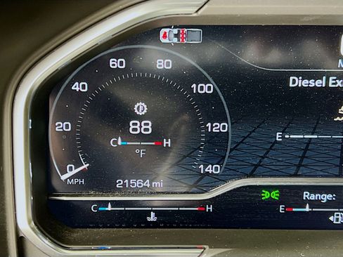 Used 2025 GMC Sierra 3500 Denali image 12