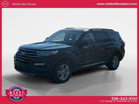 Used 2023 Ford Explorer XLT w/ Equipment Group 202A image 1
