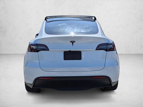 Used 2023 Tesla Model Y Long Range AWD/4WD image 6