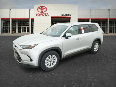 New 2026 Toyota Grand Highlander AWD Hybrid image 1