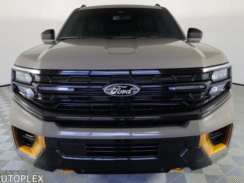 Used 2026 Ford Expedition Tremor AWD/4WD image 2