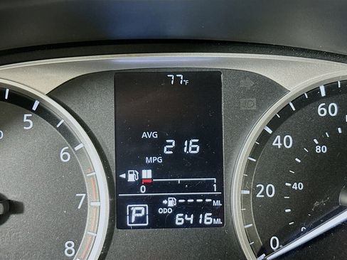 Used 2024 Nissan Kicks S FWD image 18