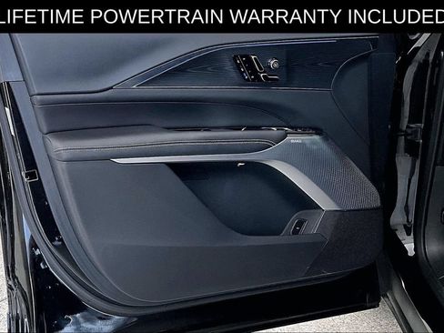 Used 2025 Cadillac Lyriq Luxury w/ LPO, Floor Liner Package AWD/4WD image 23
