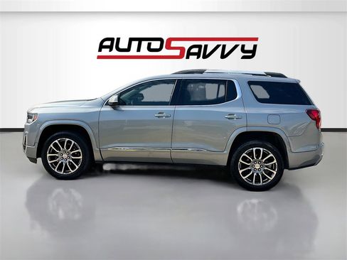 Used 2023 GMC Acadia Denali image 4