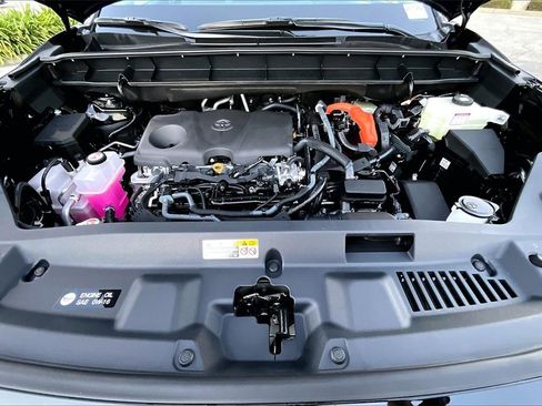New 2026 Toyota Highlander Limited image 11