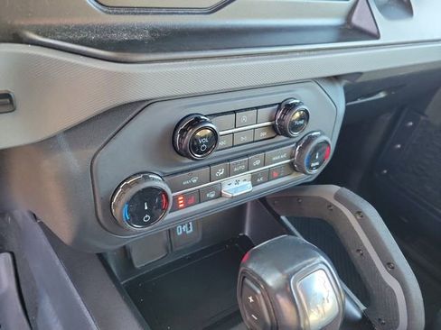 Used 2022 Ford Bronco Big Bend w/ Sasquatch Package image 25