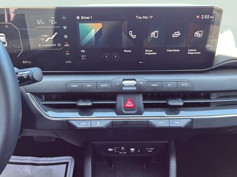 Certified 2025 Kia K4 EX FWD image 20