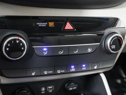 Used 2020 Hyundai Tucson Value AWD/4WD image 31