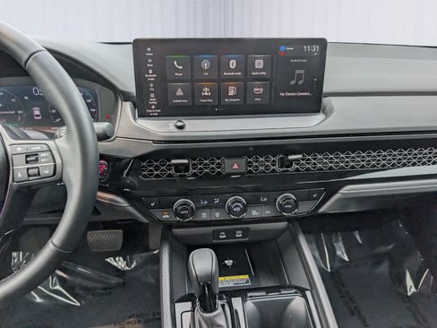 Used 2025 Honda Accord EX-L image 17