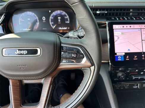 Used 2025 Jeep Grand Cherokee Summit w/ Adv Protech Group IV image 40