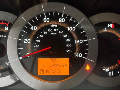 Used 2012 Toyota RAV4 4WD w/ Value Pkg image 21