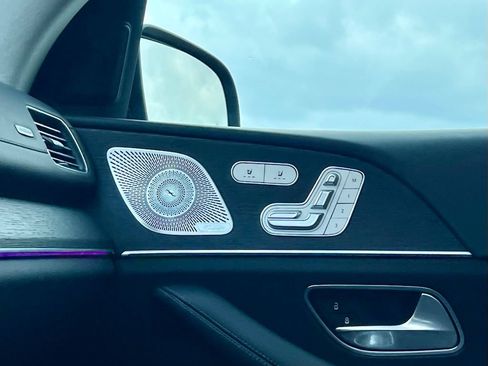 Certified 2026 Mercedes-Benz GLS 450 4MATIC image 36