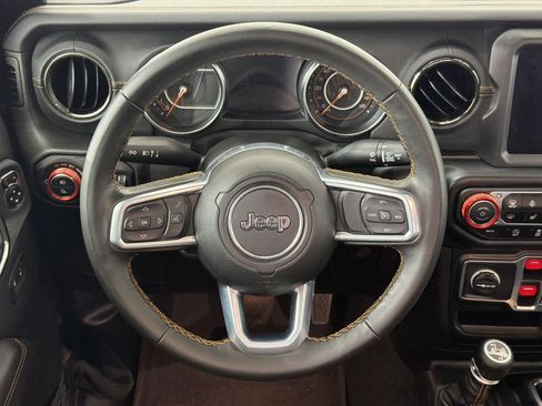 Used 2023 Jeep Gladiator Overland AWD/4WD image 27