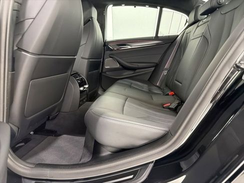 Certified 2022 BMW M5 w/ Competition Package image 17