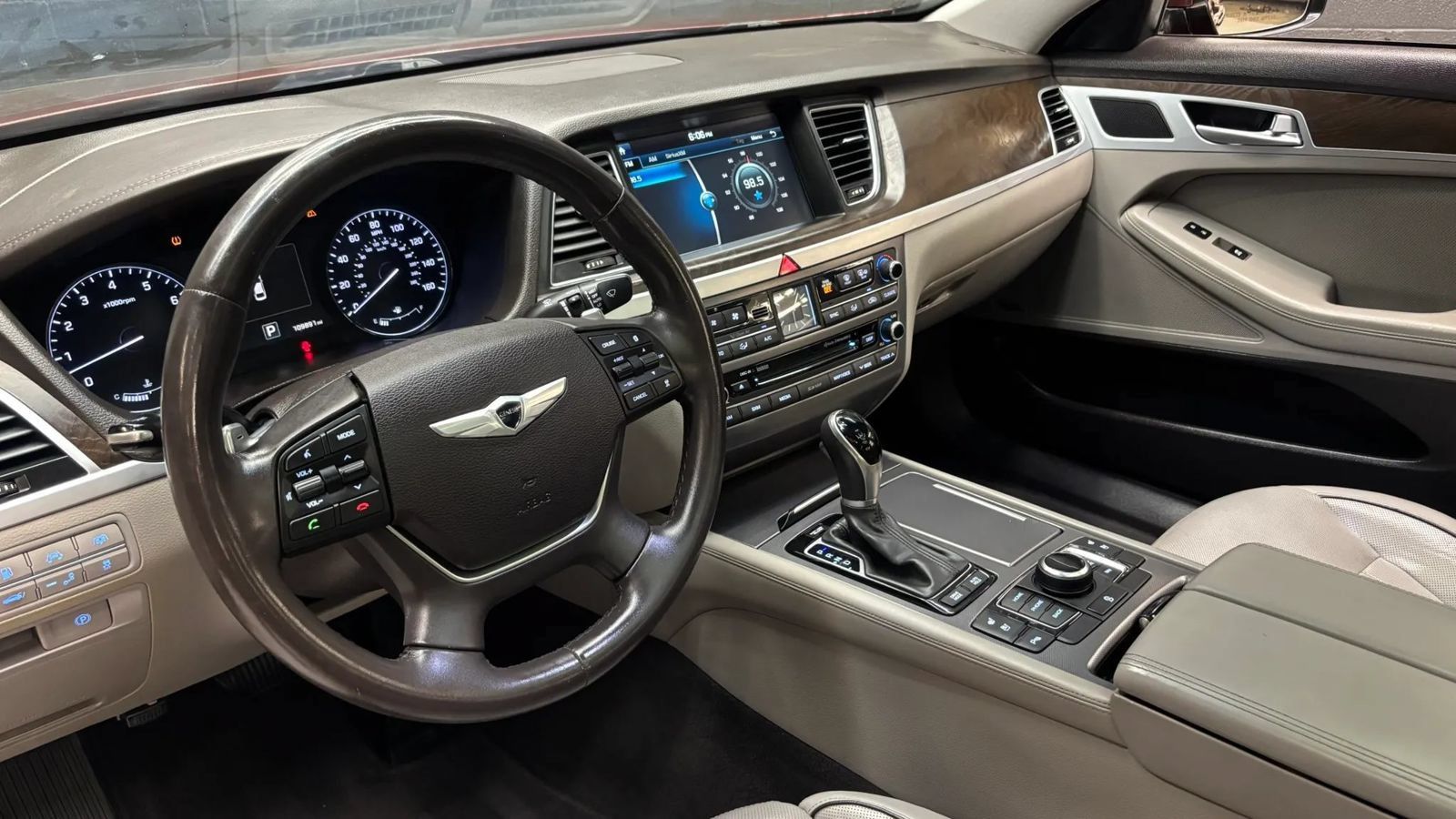 Used 2015 Hyundai Genesis 3.8 w/ Option Group 04 RWD image 7