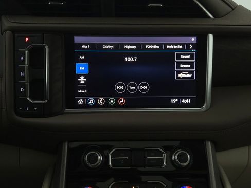 Used 2021 GMC Yukon Denali w/ Denali Premium Package image 33