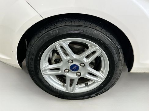 Used 2019 Ford Fiesta SE image 11