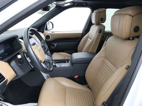 Used 2023 Land Rover Discovery HSE R-Dynamic image 17