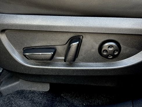 Used 2022 INFINITI QX50 Luxe image 19