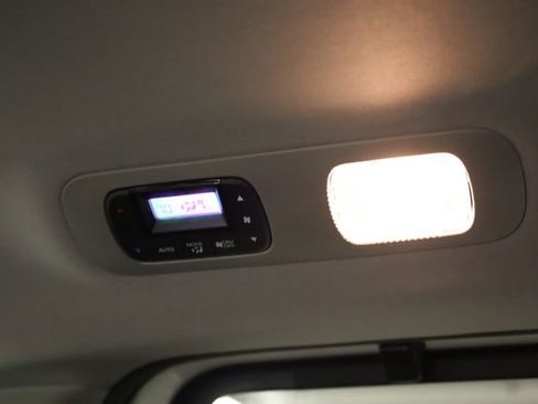 Used 2023 Honda Odyssey Touring image 32