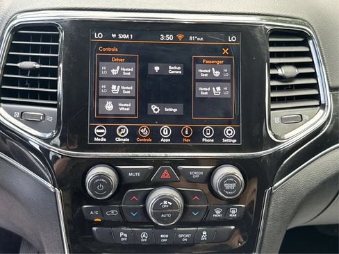 Used 2021 Jeep Grand Cherokee Trailhawk AWD/4WD image 29
