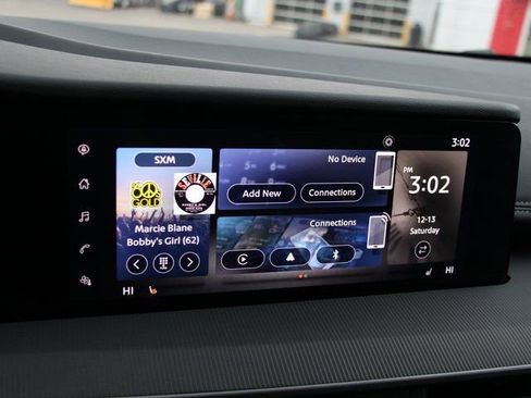 Certified 2025 Nissan Murano SV image 16