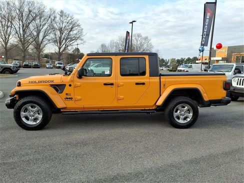 Used 2021 Jeep Gladiator Sport image 7