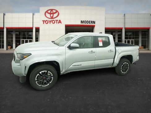 New 2025 Toyota Tacoma TRD Sport image 7