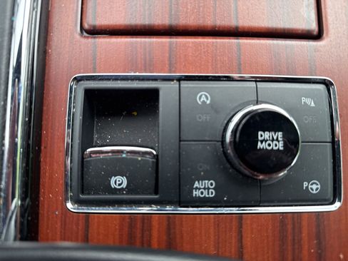 Used 2021 Lincoln Navigator Reserve w/ Luxury Package AWD/4WD image 14