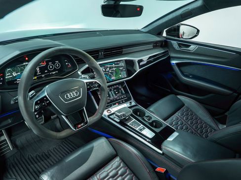 Used 2022 Audi RS 7 Sportback image 25