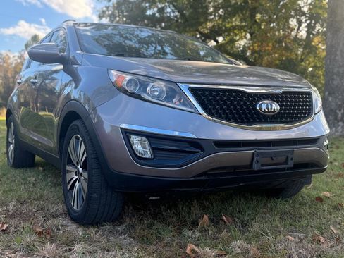 Used 2016 Kia Sportage EX w/ EX Premium Package FWD image 3