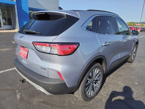 Used 2022 Ford Escape Titanium w/ Class II Trailer Tow Package image 5