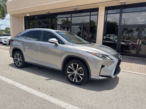 Used 2017 Lexus RX 350 FWD w/ Premium Package image 3
