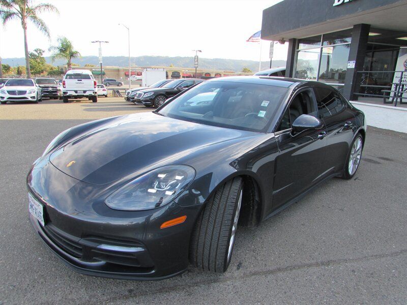 Used 2018 Porsche Panamera image 3