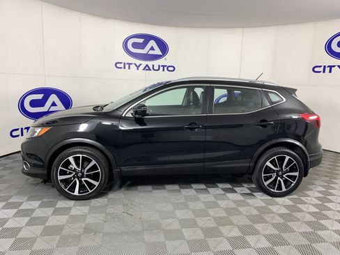 Used 2017 Nissan Rogue Sport SL w/ SL Premium Package FWD image 6