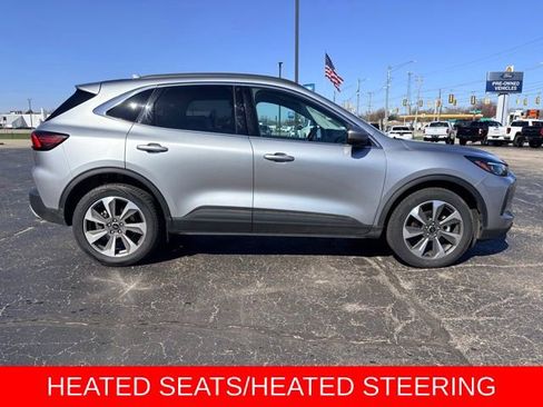 Used 2024 Ford Escape Platinum AWD/4WD image 2