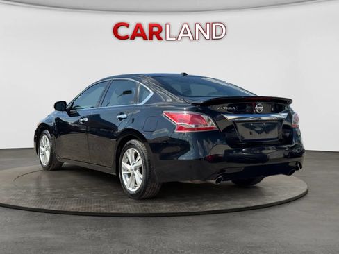 Used 2015 Nissan Altima 2.5 SL w/ Moonroof Package FWD image 4