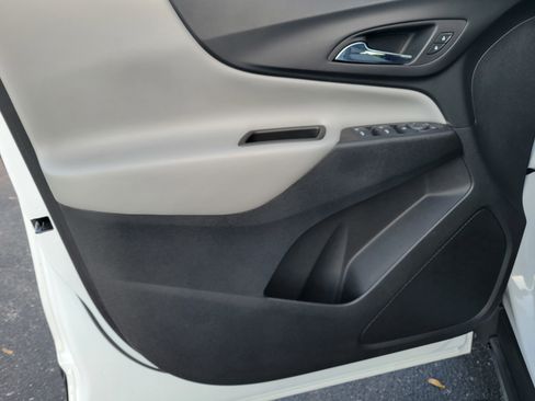 Certified 2024 Chevrolet Equinox LS w/ LS Convenience Package image 24