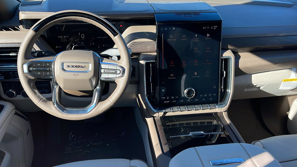 New 2026 GMC Yukon Denali w/ Denali Reserve Package AWD/4WD image 15