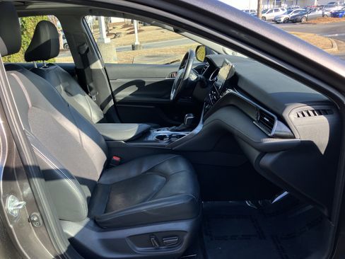 Used 2023 Toyota Camry XLE image 35