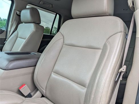 Used 2016 Chevrolet Tahoe LS w/ Enhanced Driver Alert Package RWD image 12