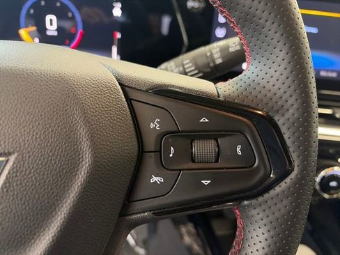 Used 2025 Chevrolet Trax RS w/ Driver Confidence Package image 52