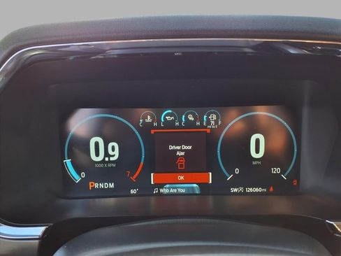 Used 2021 Ford F150 Lariat w/ Max Trailer Tow Package image 14